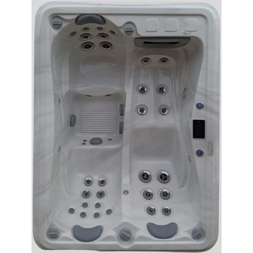 Pre loved riptide hot tub - riptide,