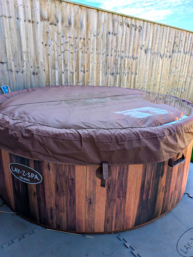 Lay spa helsinki round - lay-z-spa,